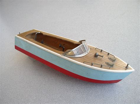 Any antique toy boat experts around? : whatisthisthing