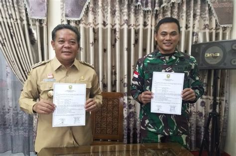 Bupati Sanggau Serahkan Naskah Kegiatan TMMD ANTARA News Kalimantan Barat