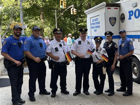 nypd  precinct  twitter das ende   annual german