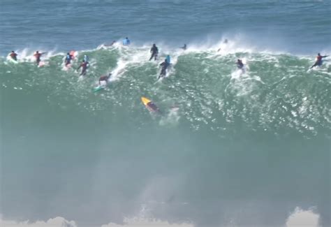 Una De Las Peores Situaciones En El Surfing En Video Duke