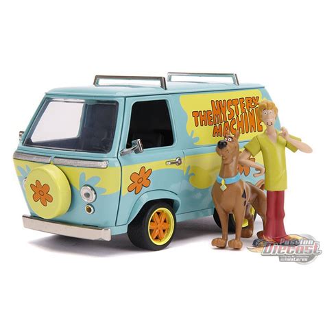 Scooby Doo Mystery Machines With Scooby Shaggy Figures Jada