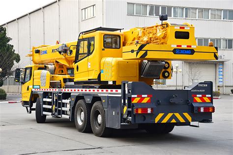 Satılık yeni mobil vinç XCMG Official XCT25L5 25 ton hydraulic boom arm