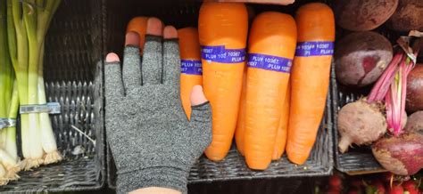 These Absolute Units Of Carrots Rabsoluteunits