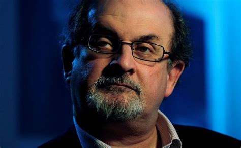 Tras El Atentado Crecieron Las Ventas De Los Libros De Salman Rushdie