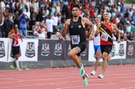 Wayde van Niekerk wins South African 400m title with 44.17 | Watch ...