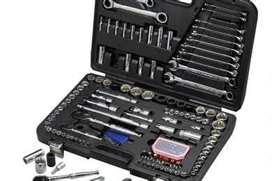 Halfords Advanced Professional 150 piece socket/ratchet set | MCN