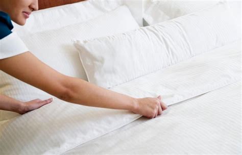 Expert How To Instructions For Making Your Bed Lovetoknow