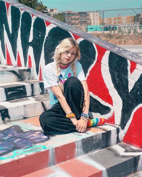 Justine Paradise Bio: TikTok Star, Controversies, and Personal Life