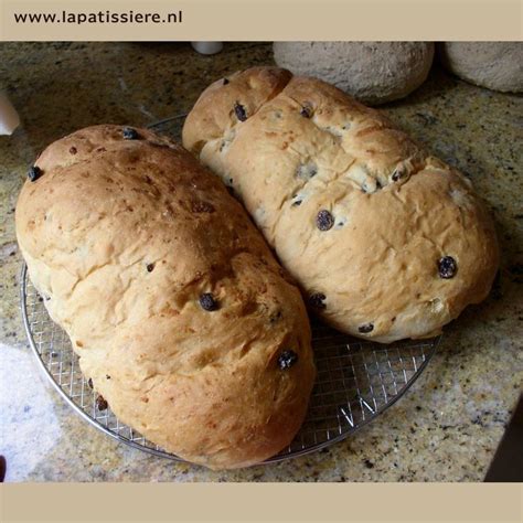 Krentenbrood Met Spijs Broodjes Brood Bakken Lekker