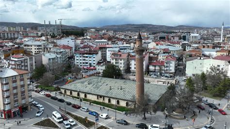 Ulu Cami nin eğri minaresindeki kufi yazılar restore edilecek TRT