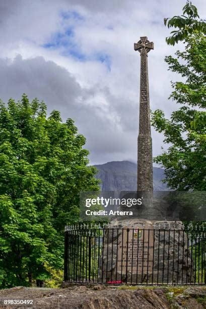 macdonald monument fotografias  imagenes de stock getty images