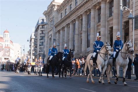 Ceremonia Inimii Reginei N Imagini Familia Regal A Rom Niei