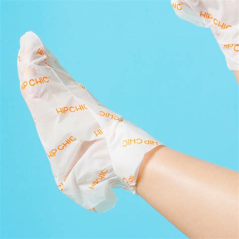 ALL ABOUT MOISTURIZING FOOT MASK – HIP CHIC