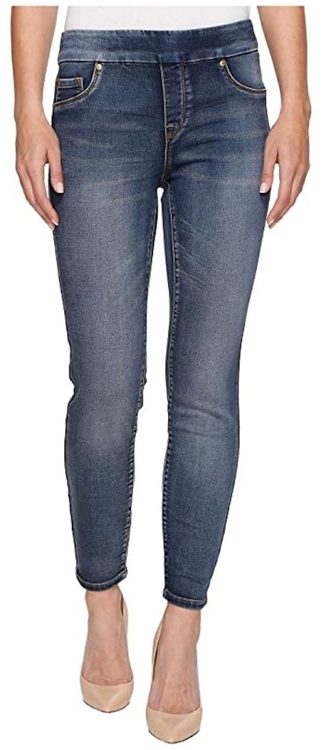 Best Pull On Jeans Editors Guide To Stretch Denim Thats Still Chic