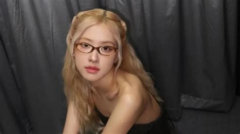 BLACKPINK Rose Becomes First Female Kpop Artist To Debut In Top 10 Of