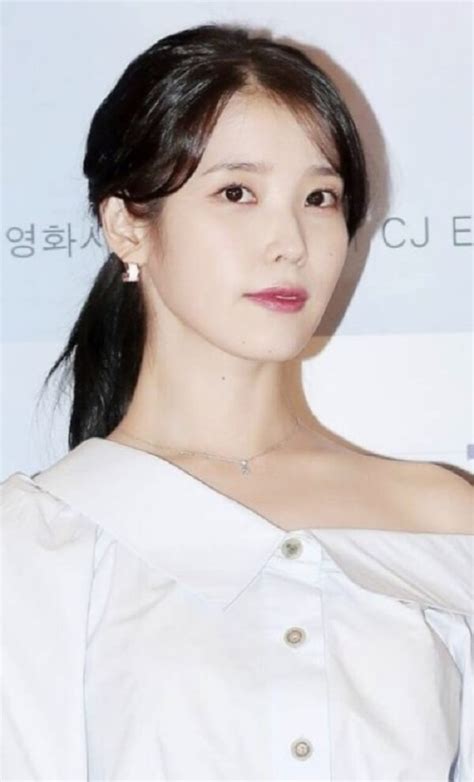 콘서트 가격에 화들짝 아이유 데뷔 15주년 특급 이벤트 기대