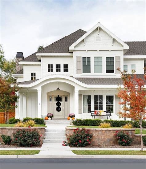 30 House Siding Ideas That Will Get You Ready for Spring