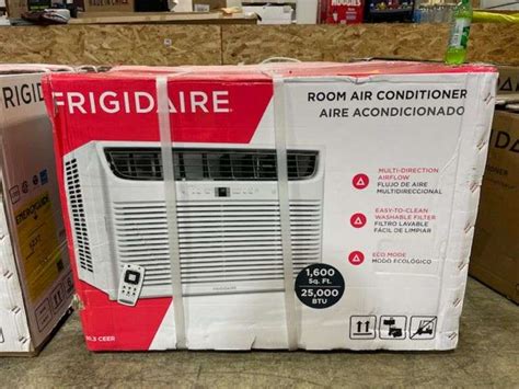 Frigidaire 25 000 Btu 230v Window Air Conditioner With Slide Out Chassis Fhww253wc2 Metzger