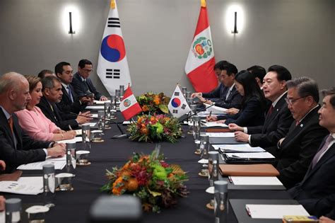 메인추출 방산외교 한 페루 정상 “방산·공급망·개발 협력·인프라 분야 협력 강화”