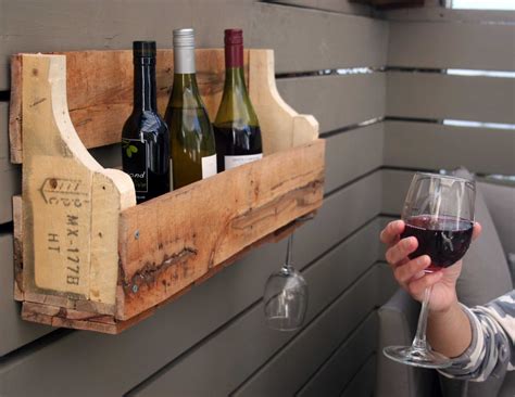 Fun Pallet Project - Homemade Wine Rack - Pioneer Settler ...