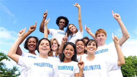 People Volunteering