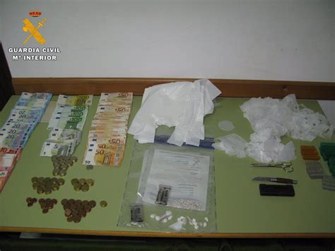 Tres Detenidos Y Un Menor Investigado Tras Desmantelar Dos Puntos De Venta De Droga En La