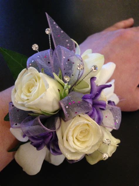 Flowers For Prom Corsages At Kathleen Brookins Blog