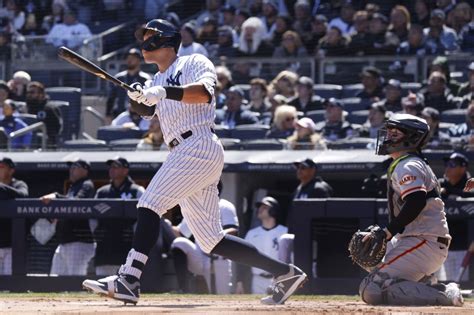 Yankees beat San Francisco 5-0 as Aaron Judge hits 422-foot homer - UPI.com