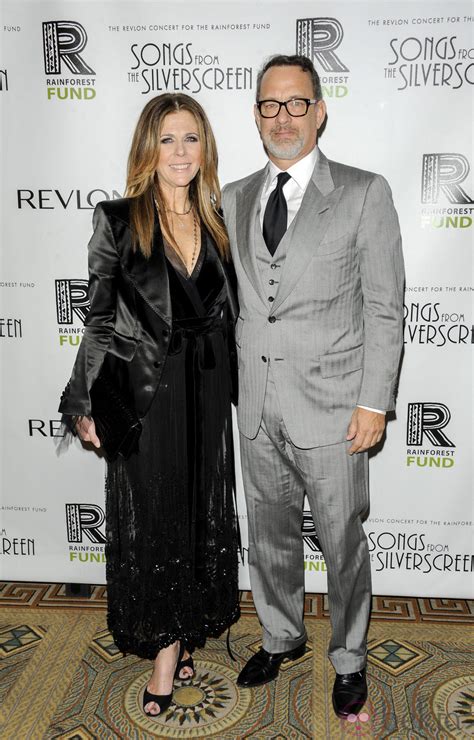 Tom Hanks Y Su Mujer Rita Wilson En La Gala Revlon Gala Revlon