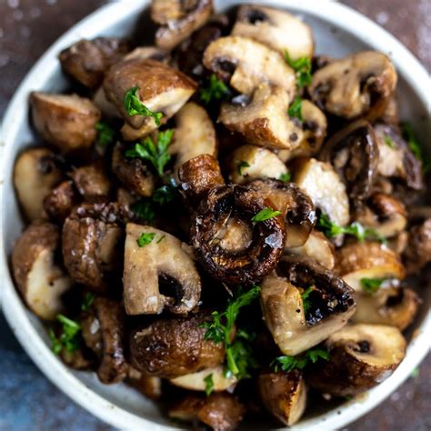 Air Fryer Garlic Mushrooms