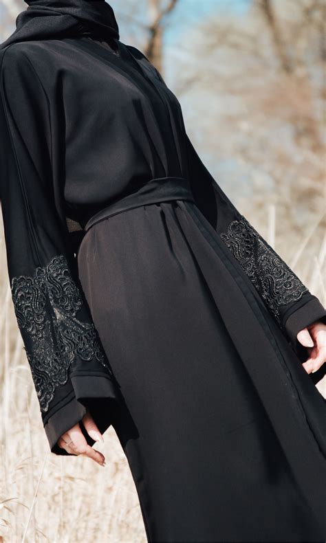 Romance Open Abaya