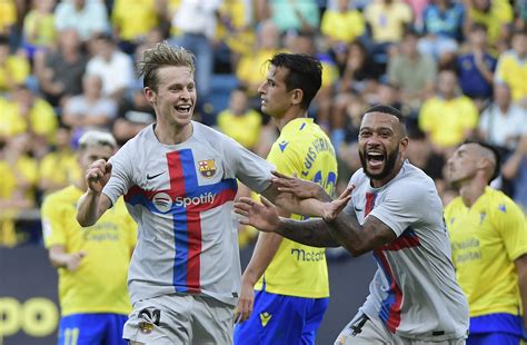 Barcelona confirm the injuries of Memphis Depay and Frenkie de Jong