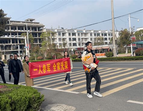 驻村工作抓基层 为民服务在身边——市农业农村局驻村工作队扎实开展2023年春季征兵工作进行江山适龄青年