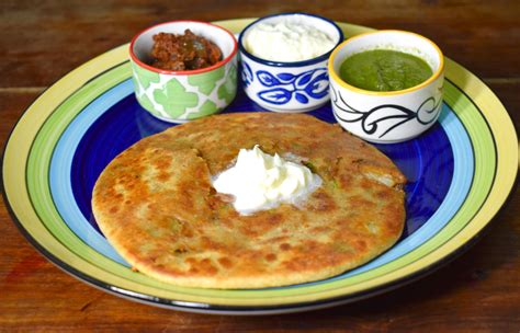 Punjabi Aloo Paratha Aloo Paratha Recipe How To Make Aloo Paratha