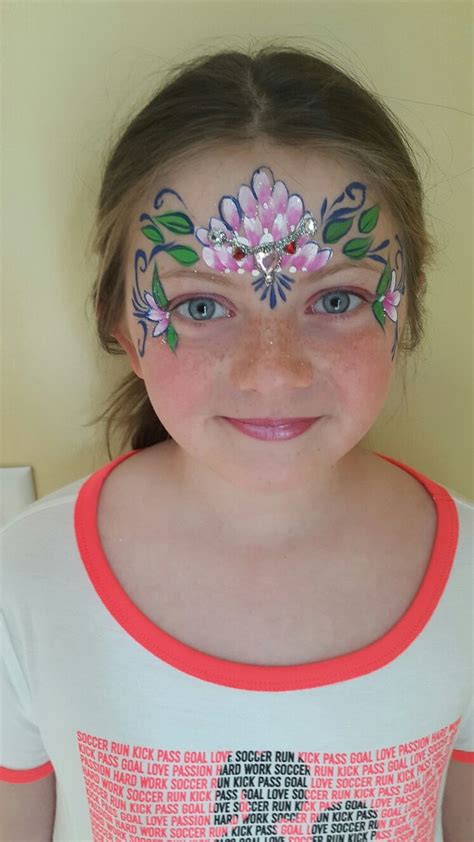 Pin By Noelle Perry On My Facepaint Face Painting Carnival Face