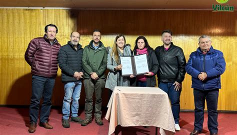 Entrega De Comodato Por A Os A Junta De Vecinos Villa Vilc N Durante