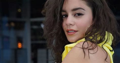 Vanessa Hudgens Flaunts Intimate Inking With Side Boob Overshare Daily Star