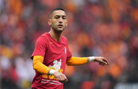 Hakim Ziyech Ne Remettra Plus Les Pieds Chelsea Angleterre