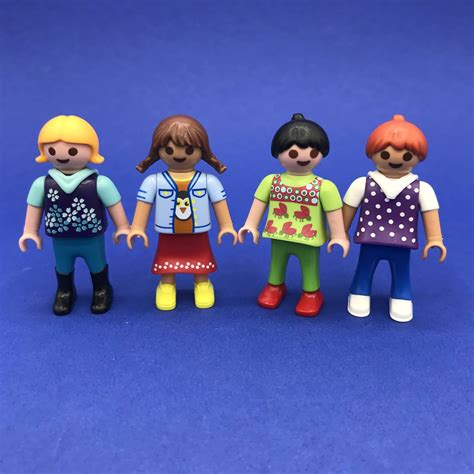 Playmobil Set Meisje Met Blond Bruin Rood En Zwart Haar Werken Met