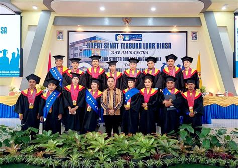 20 Mahasiswa FH Unwira Diwisuda Hari Ini Dua Diantaranya Lulus