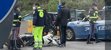 Messina Incidente In Viale Giostra Ferito Un Uomo Foto Gazzetta Del Sud