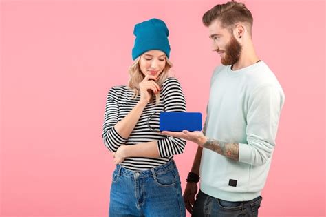 Free Photo Young Attractive Couple Listening To Music On Wireless