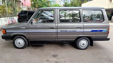 Toyota Kijang Super Long Istimewa Mobil Bekas