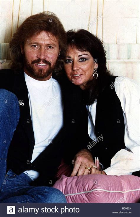 Download This Stock Image Barry Gibb Former Bee Gees With Wife Linda B5032k From Alamy S