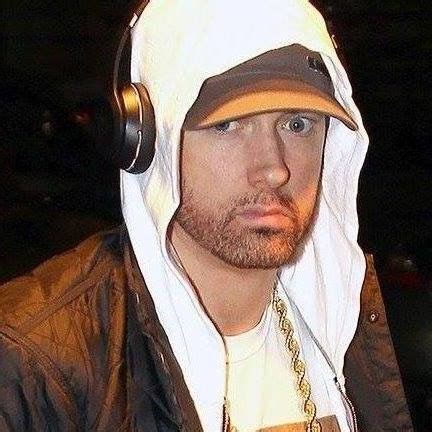 Pin By Rhonda A On Mmmm Eminem Photos Eminem Eminem Slim Shady