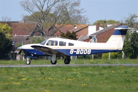 G BOOG Piper PA 28 Turbo Arrow IV Lee On Solent Graham Tiller Flickr