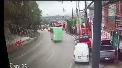 Momento Exacto Del Accidente En La M Xico Cuernavaca Que Dej Varios