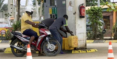 Angola Pre O Da Gasolina Sobe Para Kwanzas A Partir De Hoje Mas