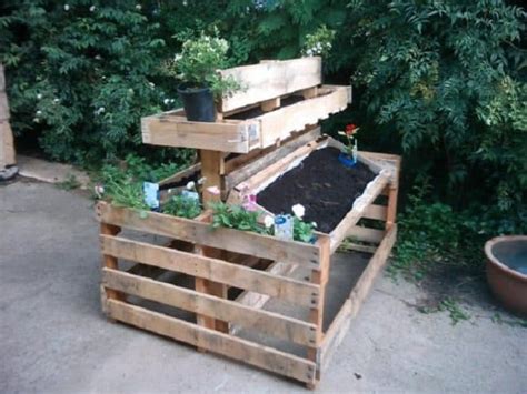 25 Ways Of How To Use Pallets In Your Garden