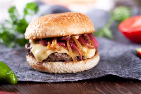 Quick Weight Watchers Grilled Onion Cheeseburgers